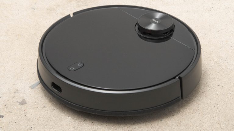 wyze robot vacuum review