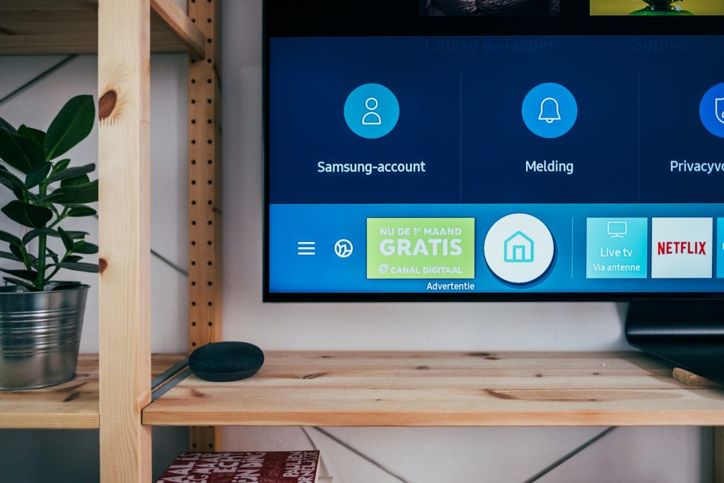 do smart tvs have bluetooth