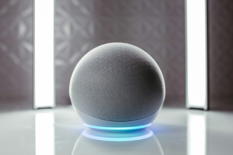 how does alexa work